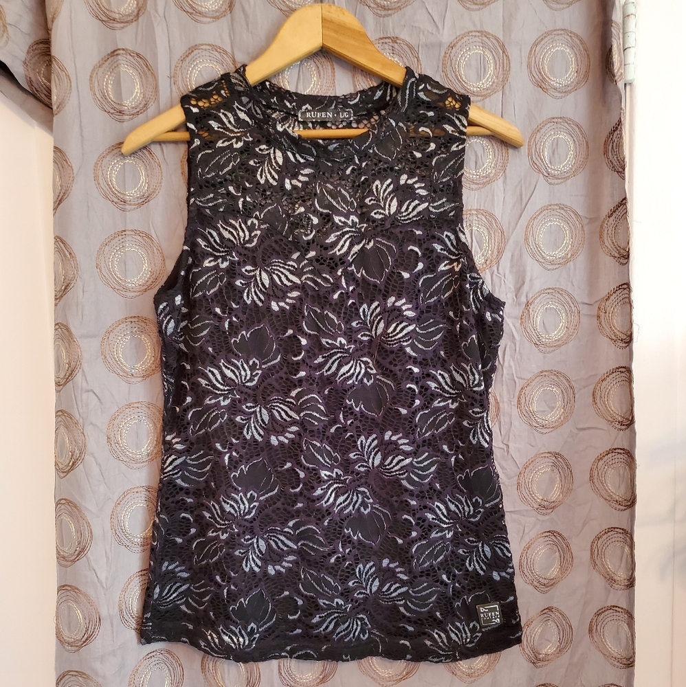EUC Rufen sleeveless lace top szL